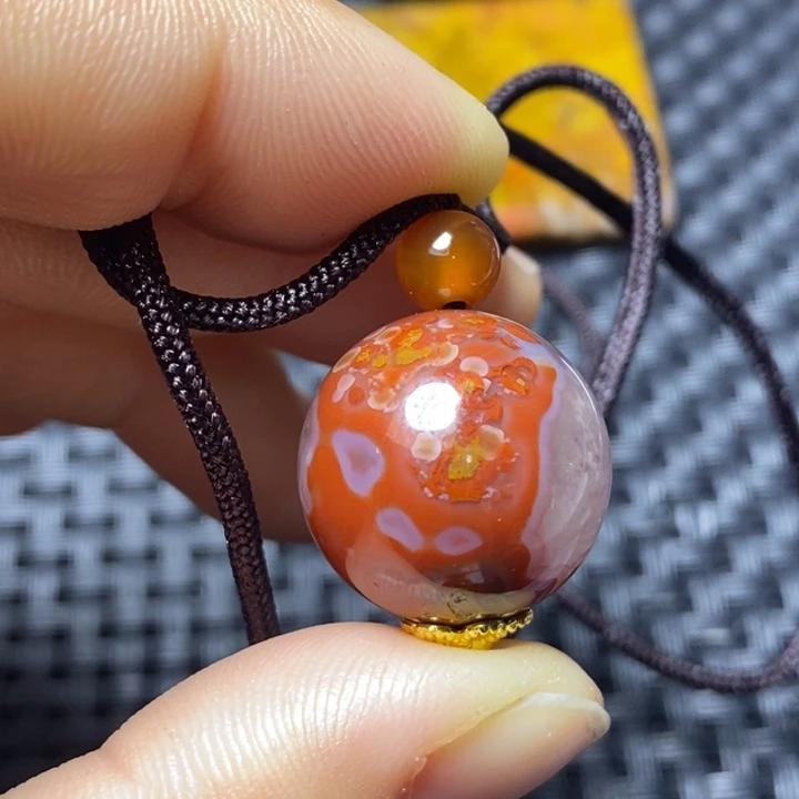 玛瑙/玉髓颈饰未镶嵌时****漏