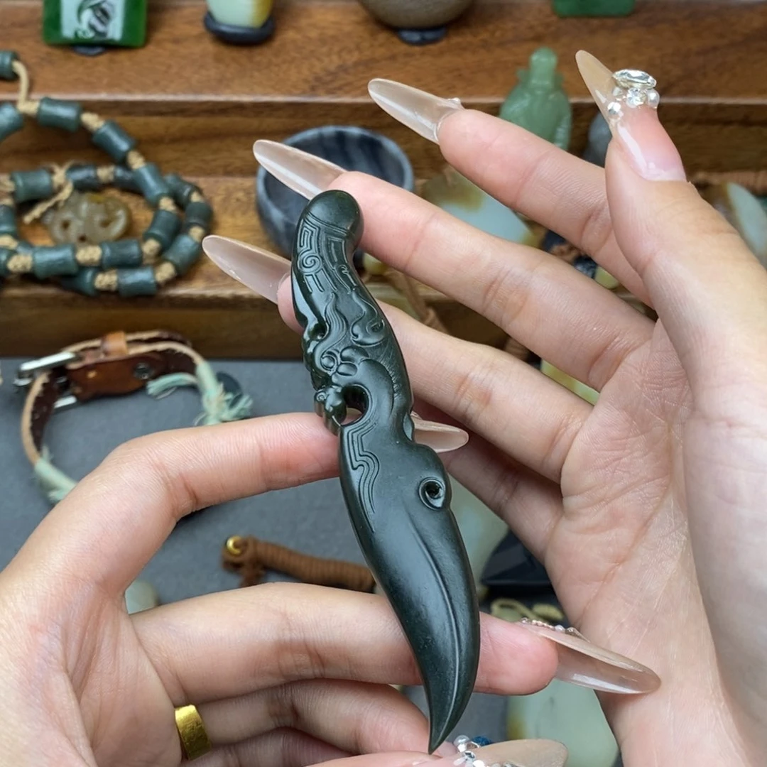 和田玉颈饰未镶嵌