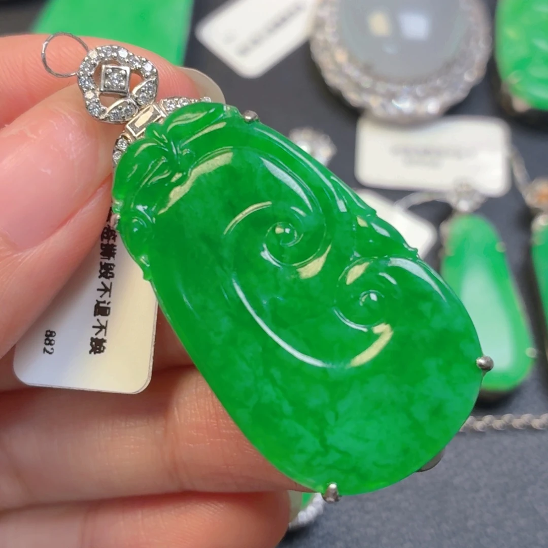 翡翠银S925镶嵌颈饰