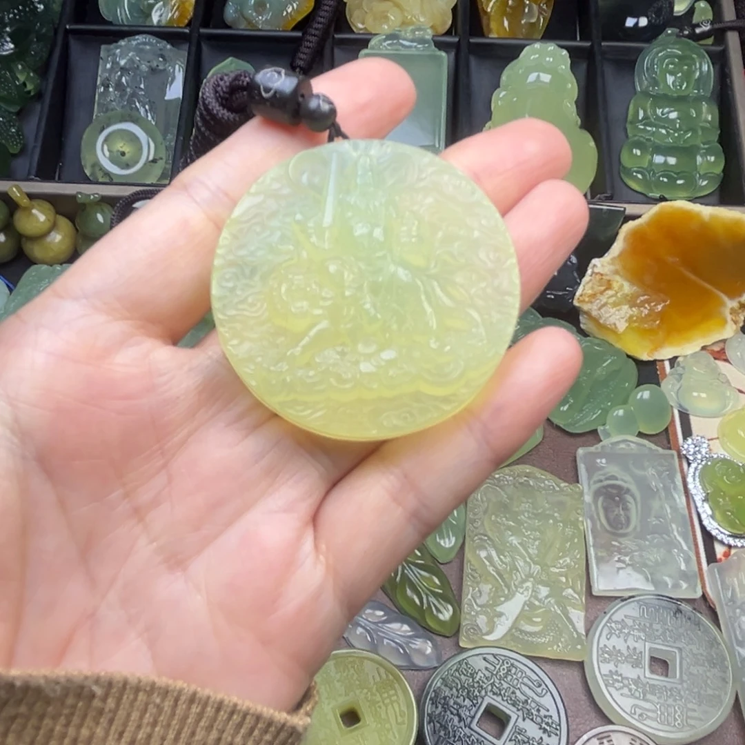 蛇纹石玉未镶嵌吊坠(不含链)