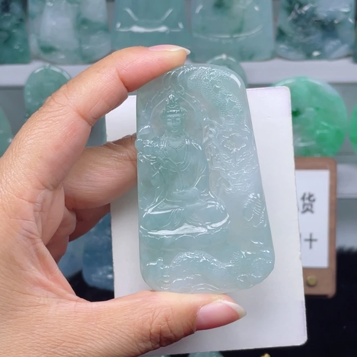 颈饰未镶嵌翡翠玉龙观音