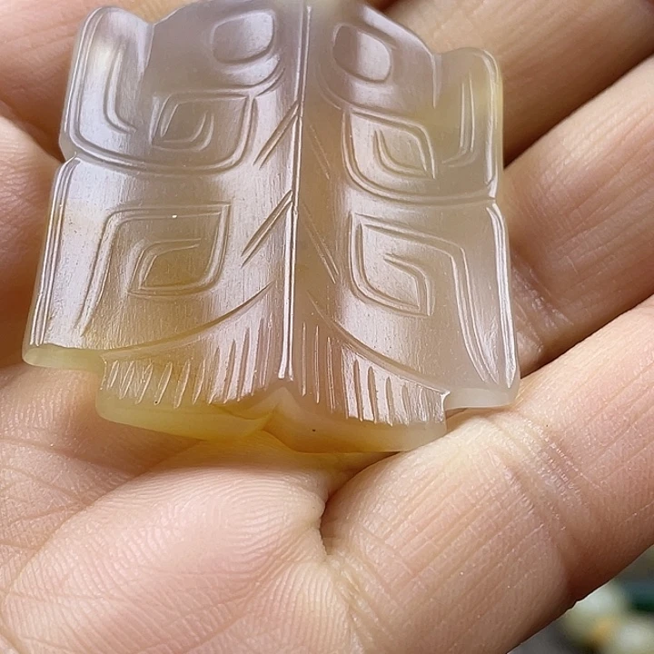 顺***子和田玉（糖玉）未镶嵌颈饰