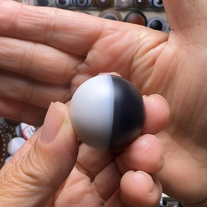 禅***师玛瑙/玉髓未镶嵌颈饰