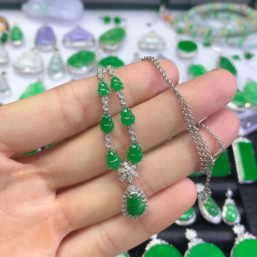 套链18K金镶嵌翡翠套链