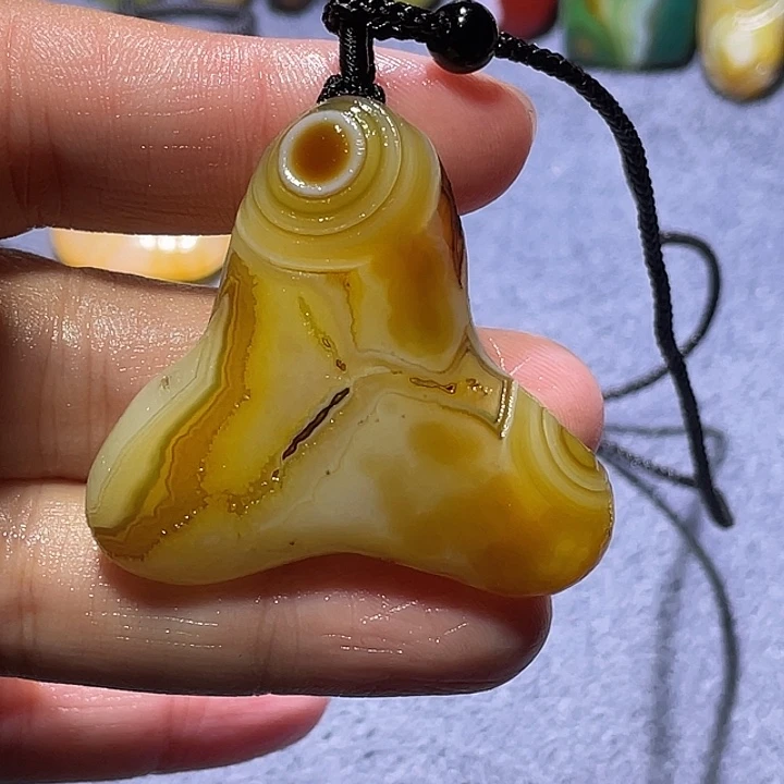 玛瑙/玉髓未镶嵌珠宝奇石