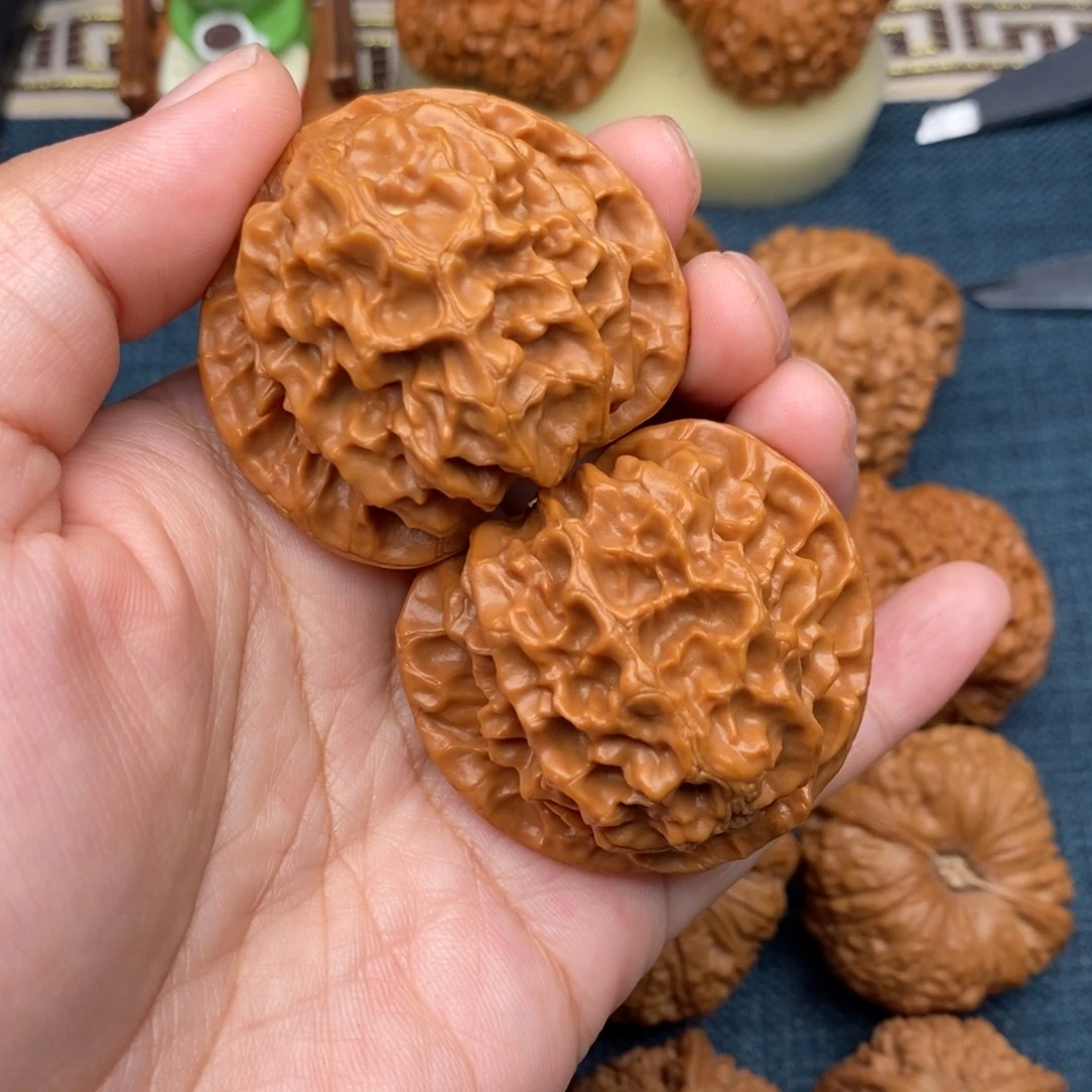 把件文玩核桃46大龙鳞48克