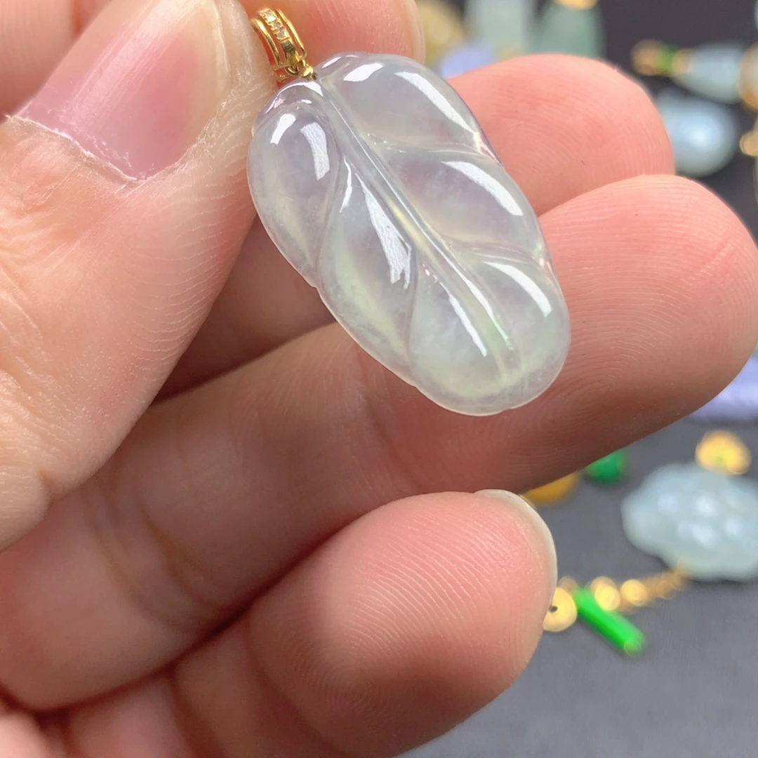 【闪购商品】颈饰18K金镶嵌翡翠翡翠