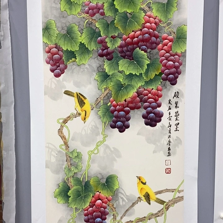 手绘作品等多种形式进行