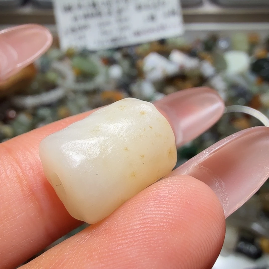 和田玉未镶嵌珠宝奇石