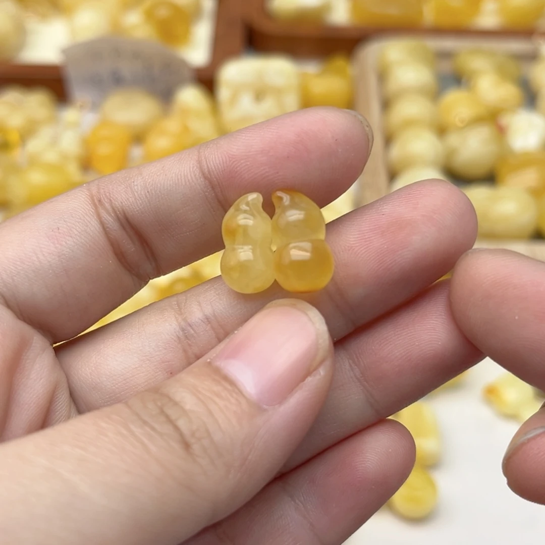 裸石蜜蜡未镶嵌配饰