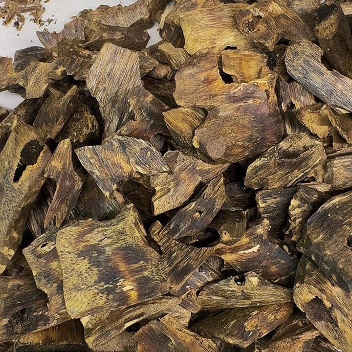 沉香碎屑沉香南****商300克，熏香块料