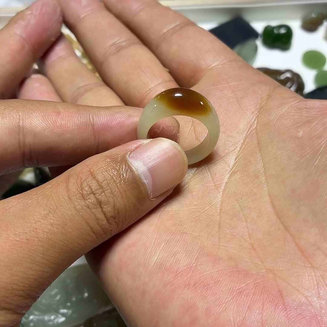 和田玉（糖玉）未镶嵌戒指