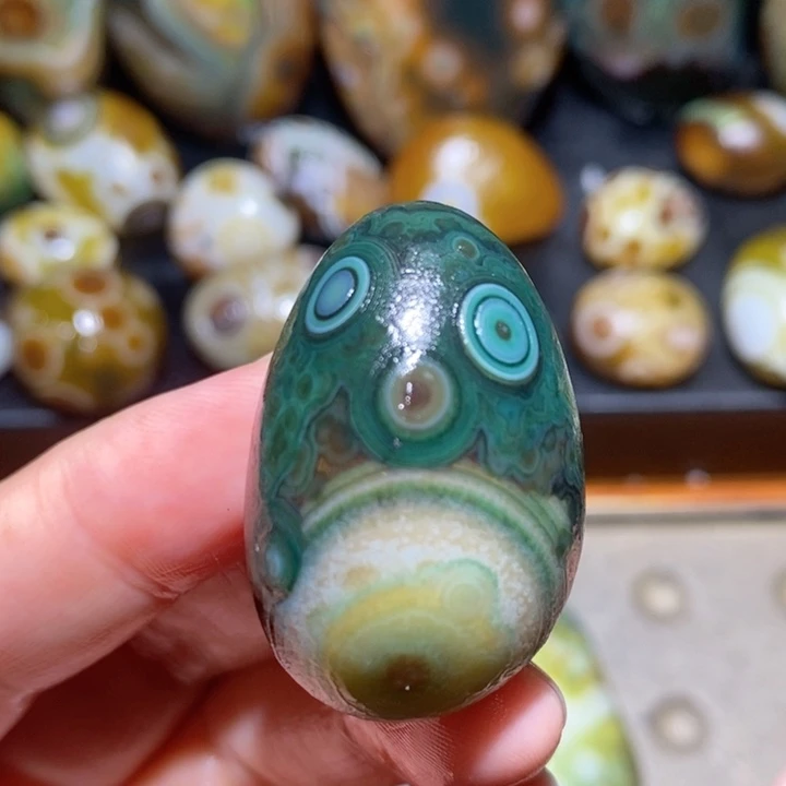 未镶嵌玛瑙/玉髓珠宝半成品54