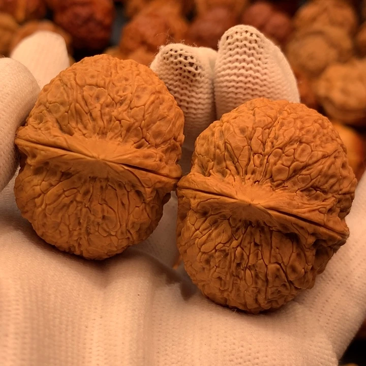 吊坠文玩核桃70……….