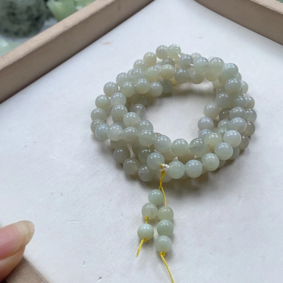 小***虎未镶嵌蛇纹石玉手链