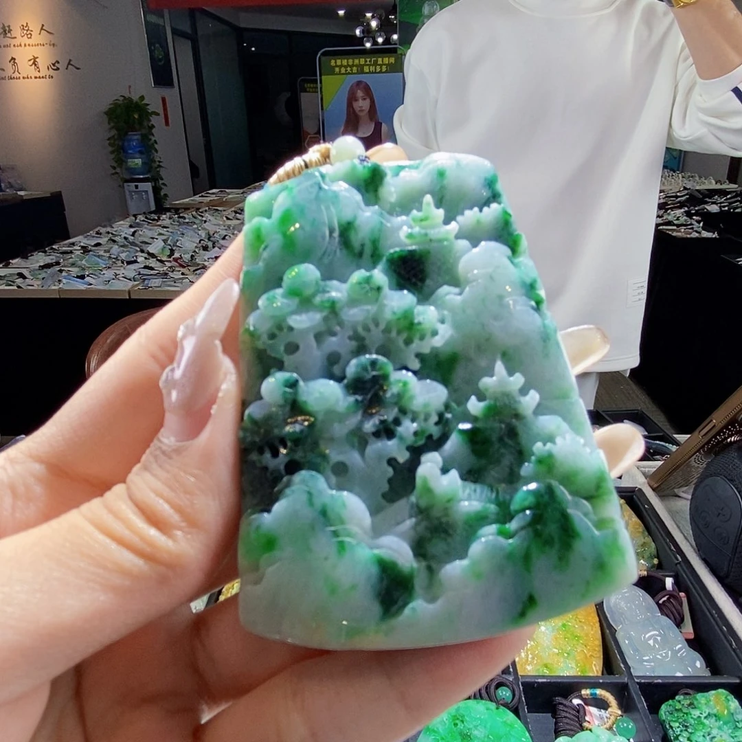 颈饰未镶嵌翡翠翡翠