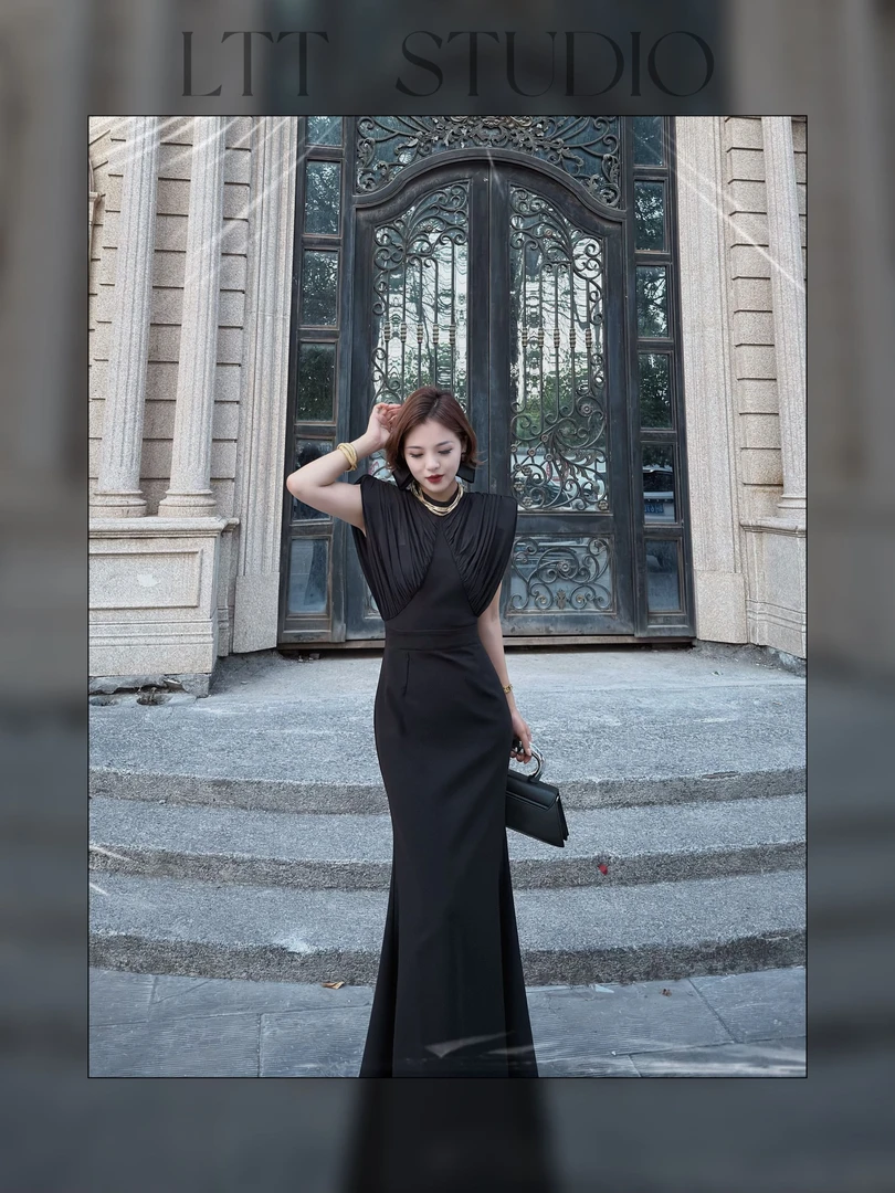 LTT STUDIO- 时尚气质无袖轻奢高级感网纱拼接鱼尾连衣裙