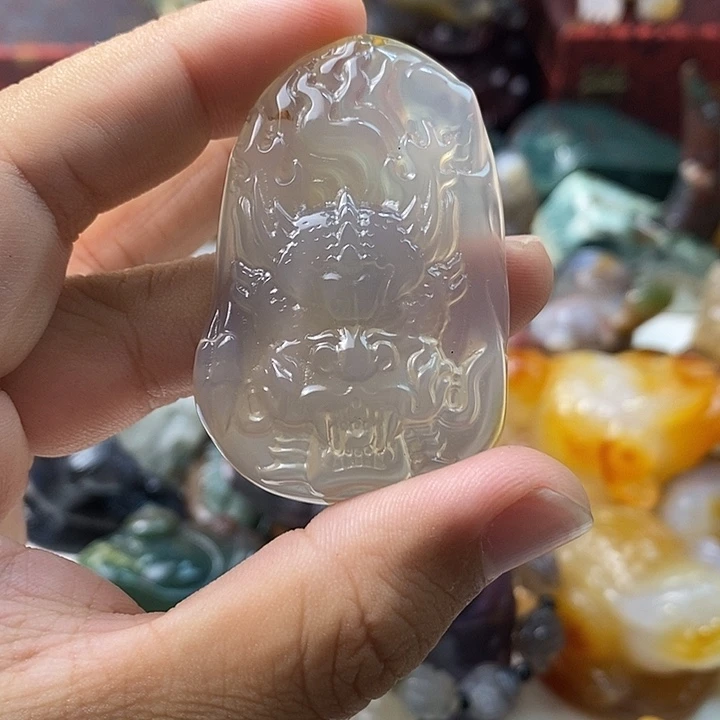 未镶嵌颈饰玛瑙/玉髓