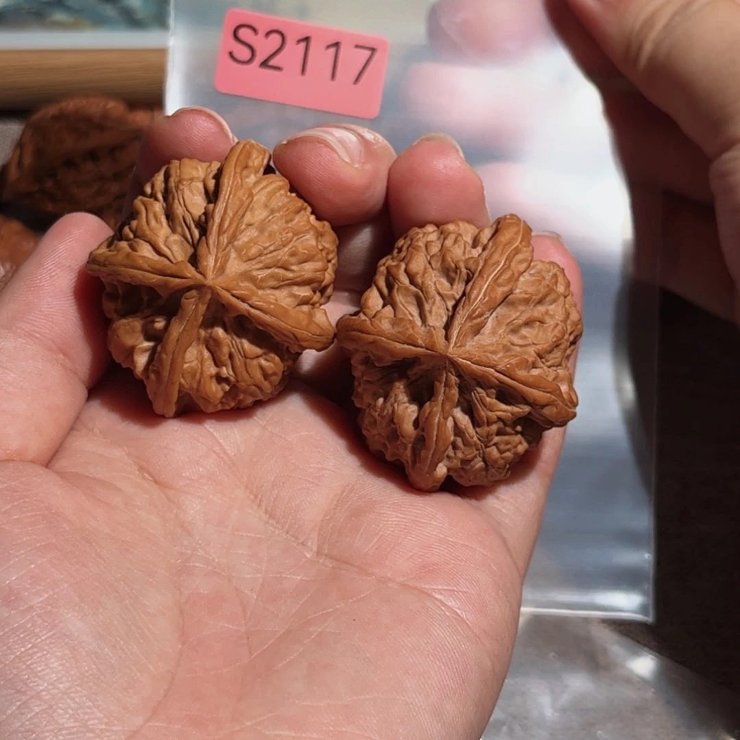 文玩核桃手串?四棱