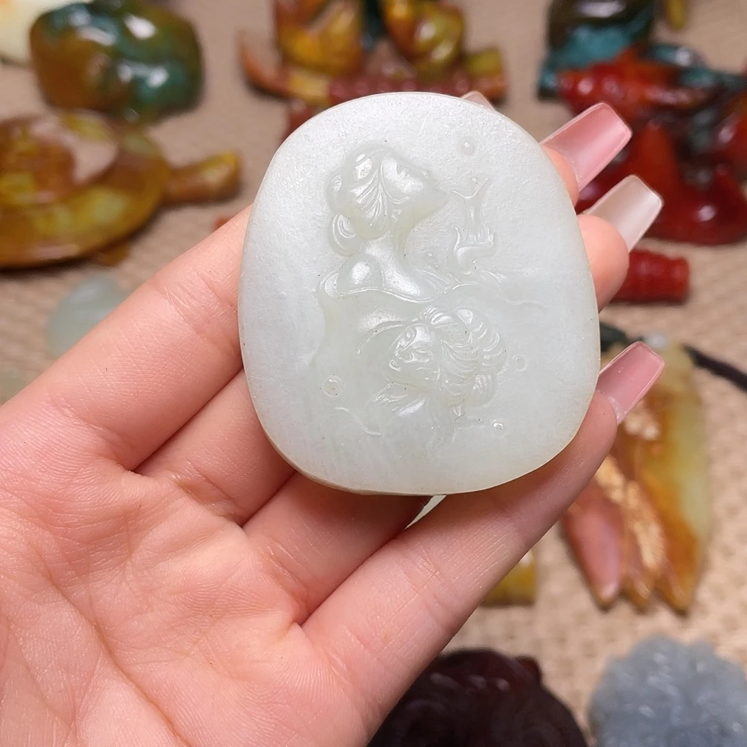 蛇纹石玉未镶嵌如图