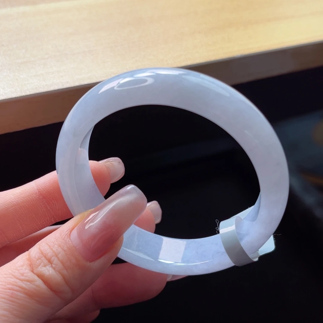 翡翠手镯未镶嵌手镯