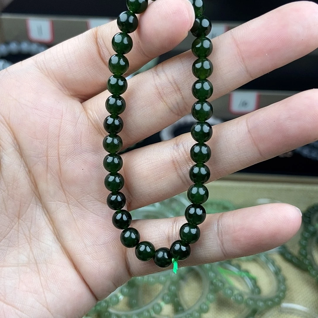 和田玉手串未镶嵌黑**兰