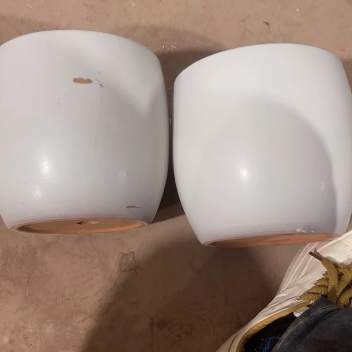 紫砂花盆口径20高度20两只小瑕疵