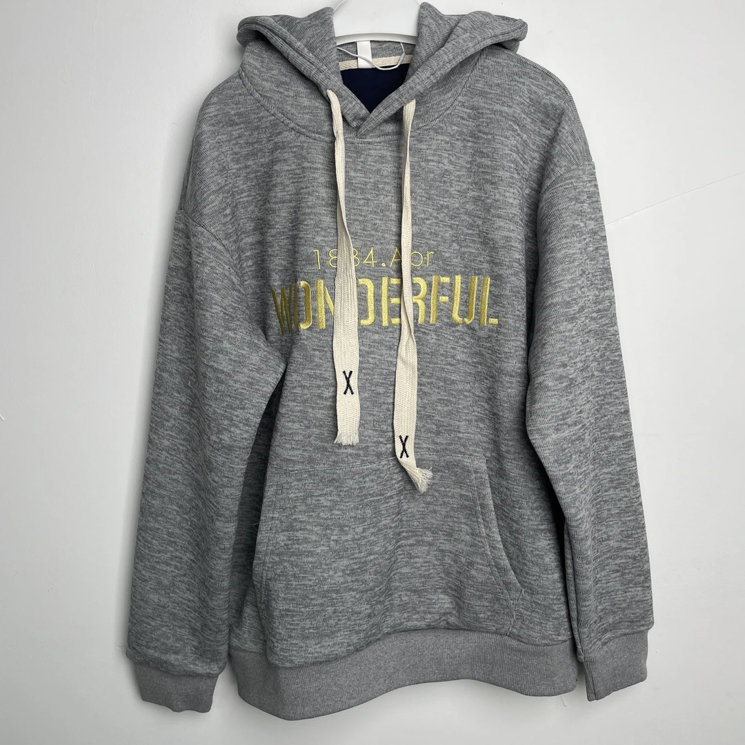 A281冬季字母绣花加绒连帽卫衣