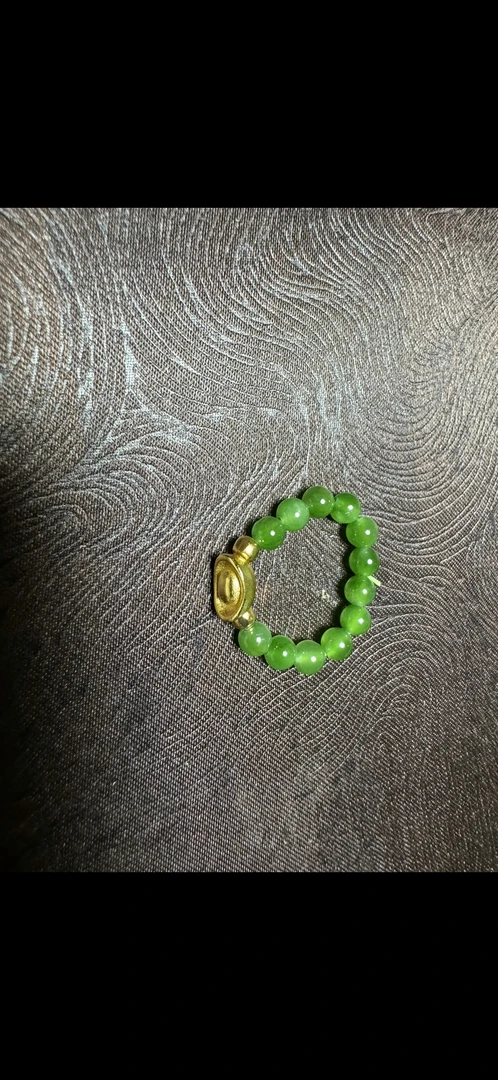 碧玉银镶嵌戒指苹果绿阳绿