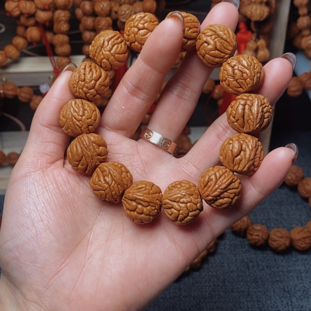 桃核吊坠龙纹桃枭