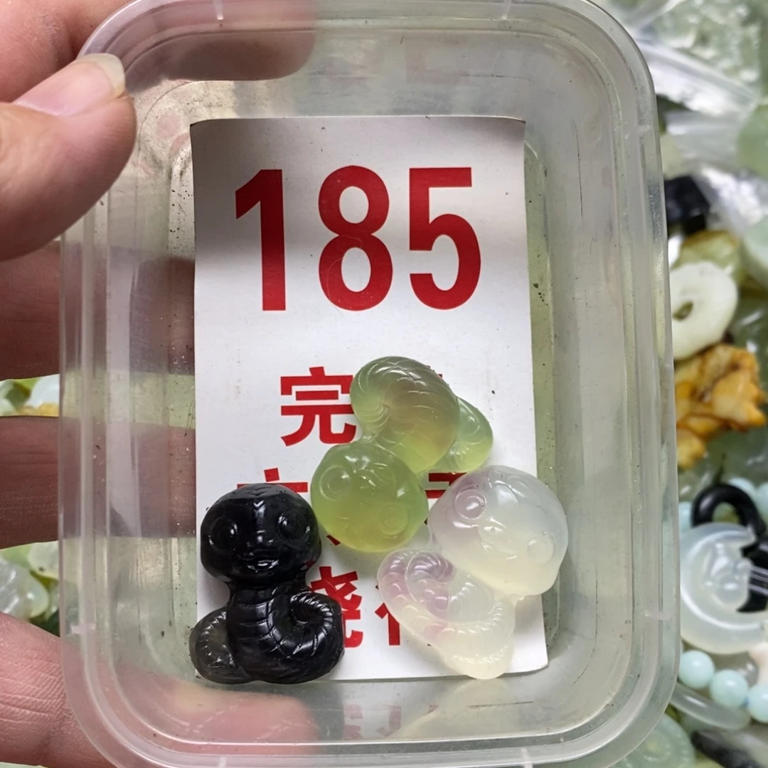 蛇纹石玉吊坠足银镀金镶嵌