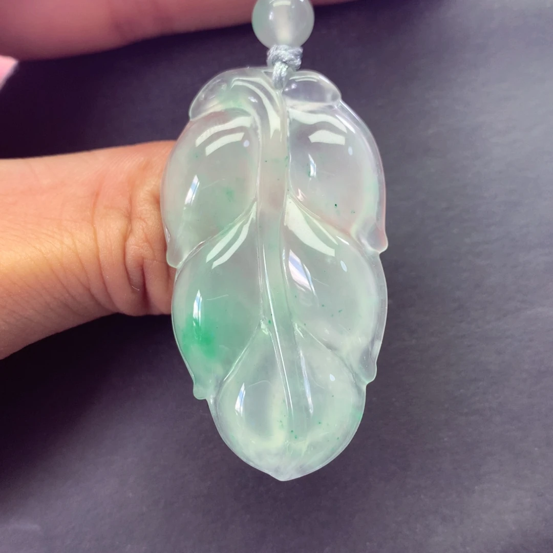 颈饰未镶嵌石英质玉