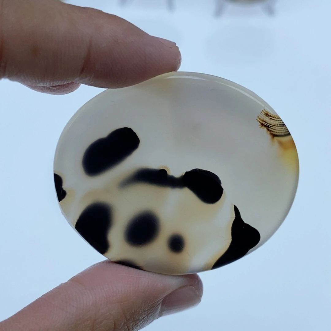 玛瑙/玉髓未镶嵌珠宝半成品