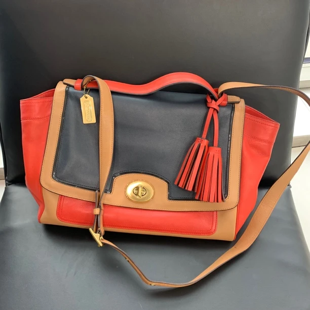 95新 COACH/蔻驰 Coach手提单肩包
