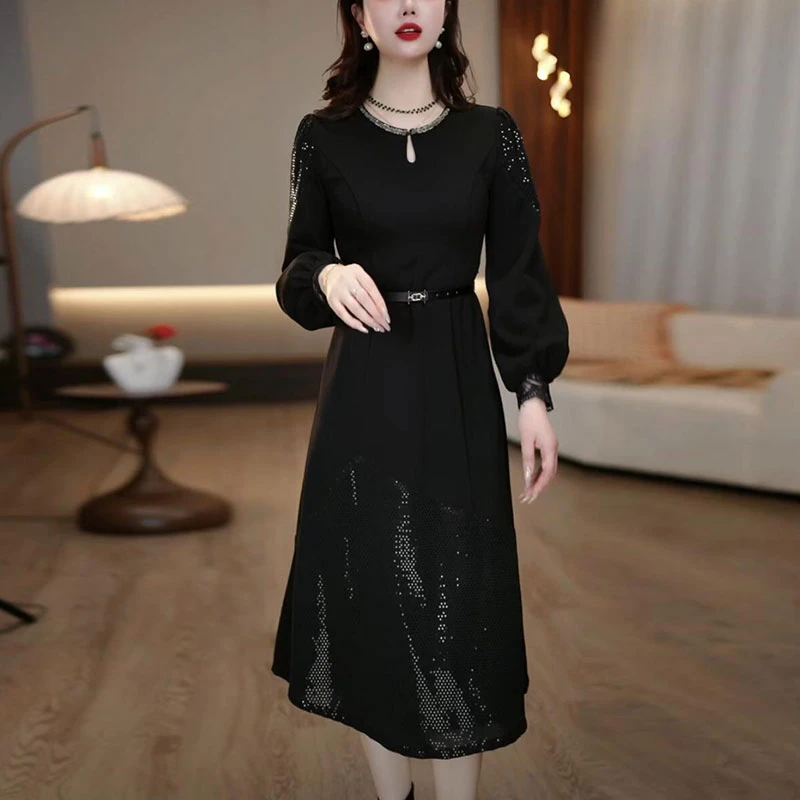 春季时尚显瘦气质裙子女款爆款2025新款高级感法式高贵黑色连衣裙