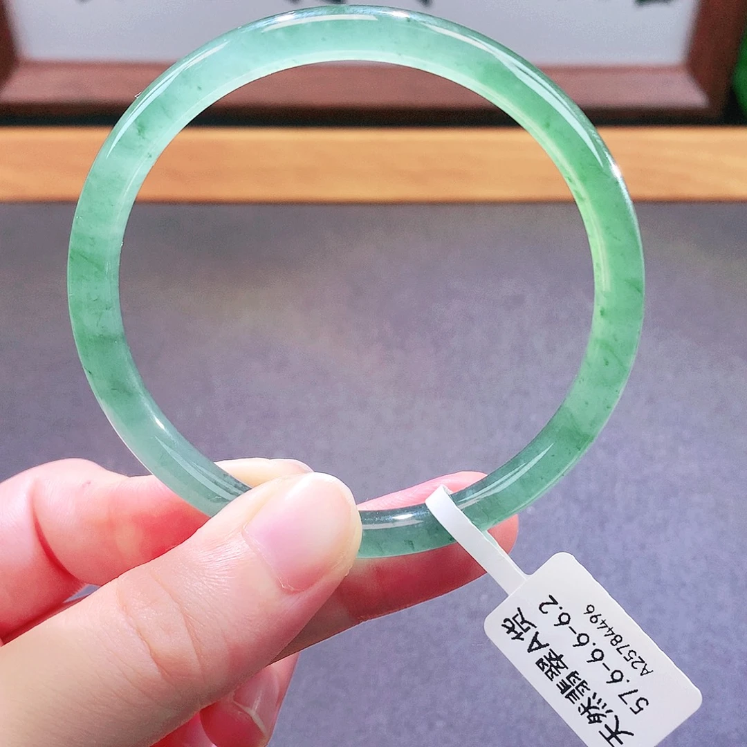翡翠未镶嵌手镯天然翡翠