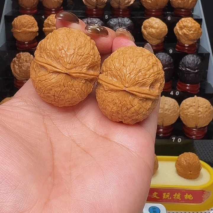 文玩核桃把件铁锤…………05
