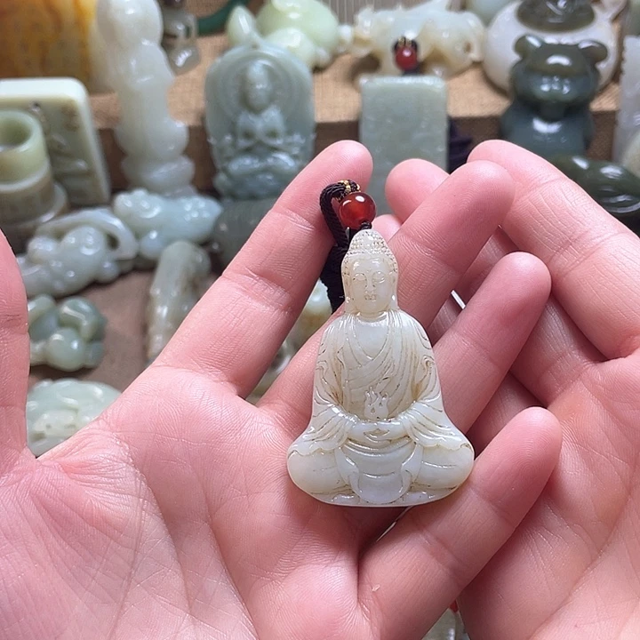 和田玉颈饰未镶嵌