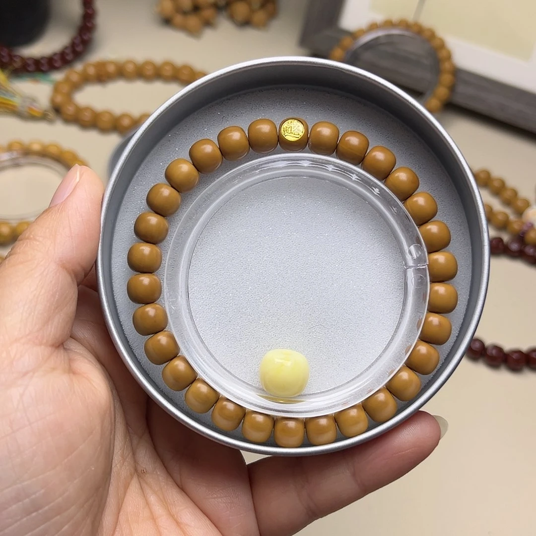 吊坠猴头核桃老邢8.0左右