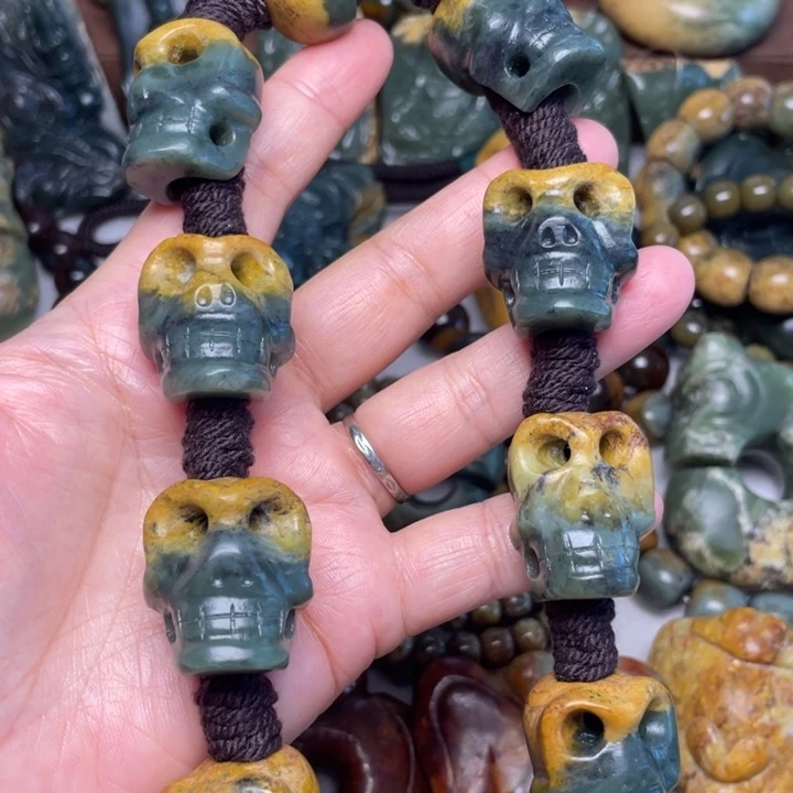 岫岩河磨玉（透闪石质玉）未镶嵌颈饰