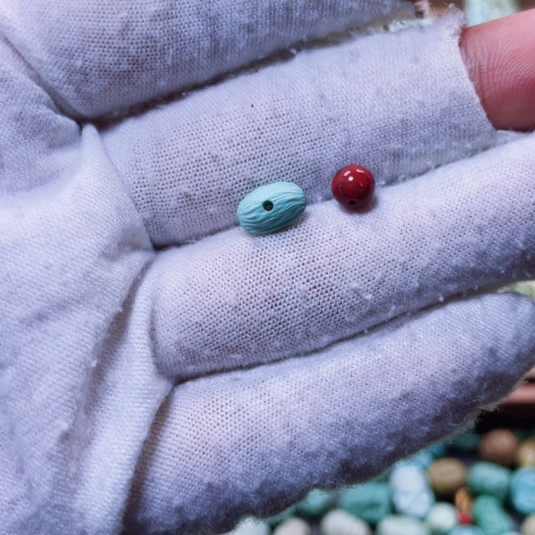 南红玛瑙配饰未镶嵌