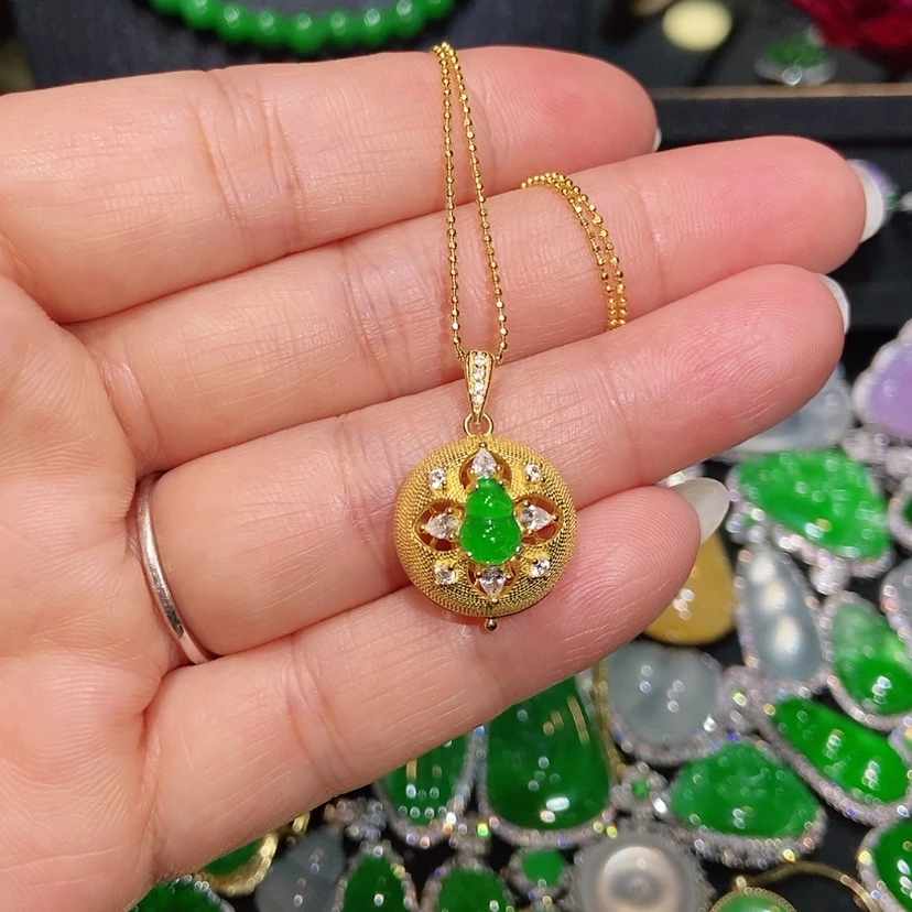 【闪购商品】翡翠颈饰未镶嵌天然翡翠