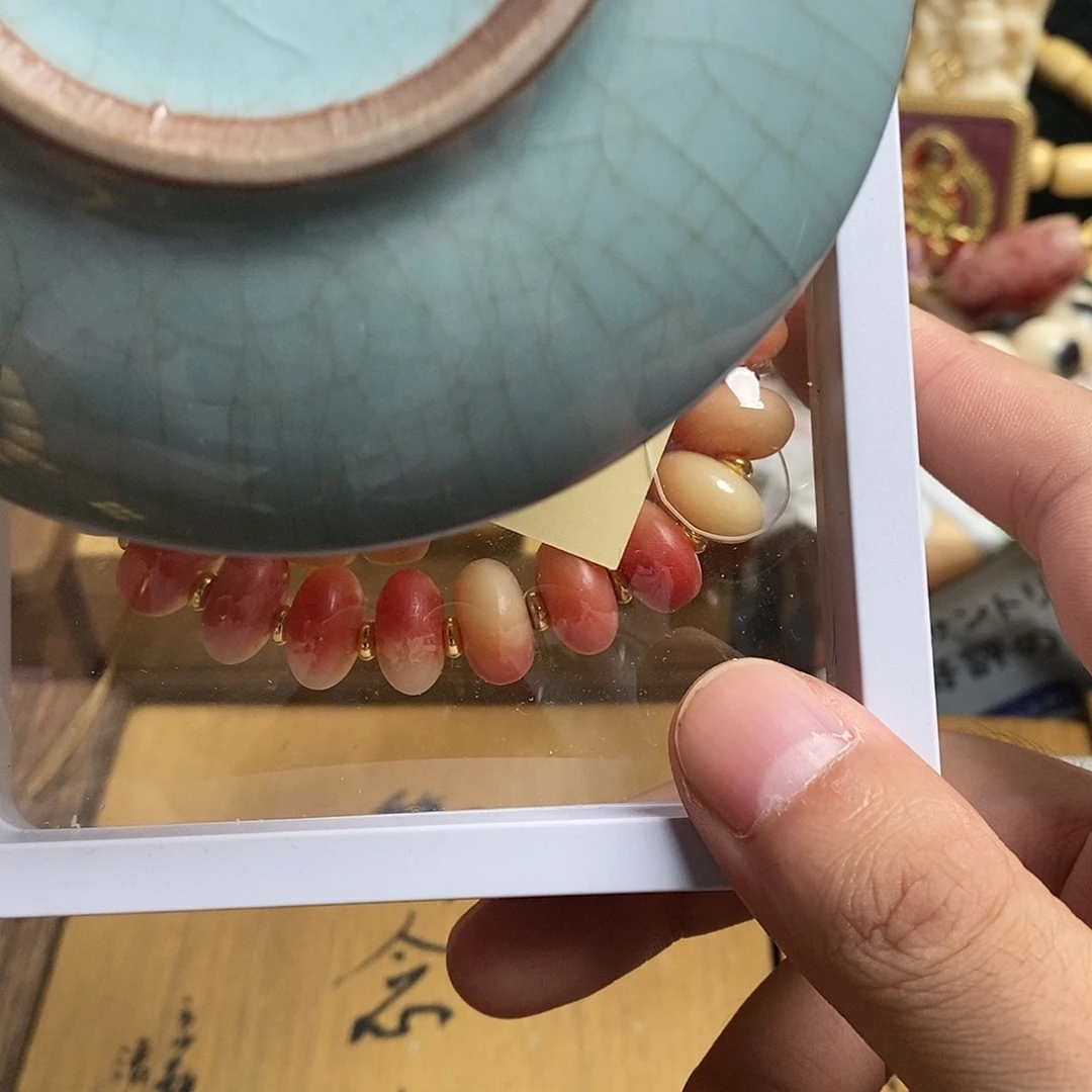碟瓷器制作工艺精湛
