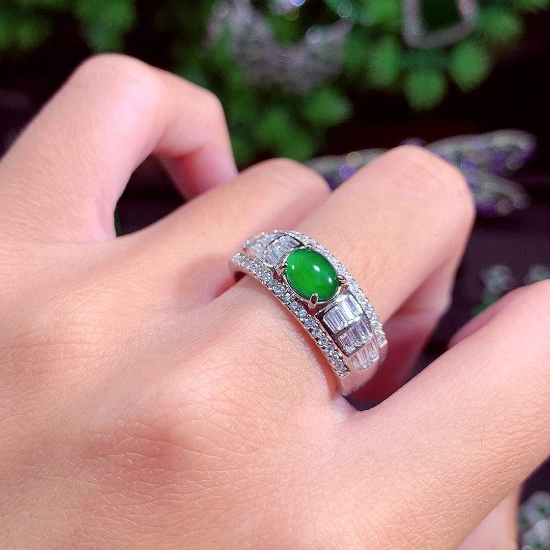 颈饰未镶嵌翡翠天然