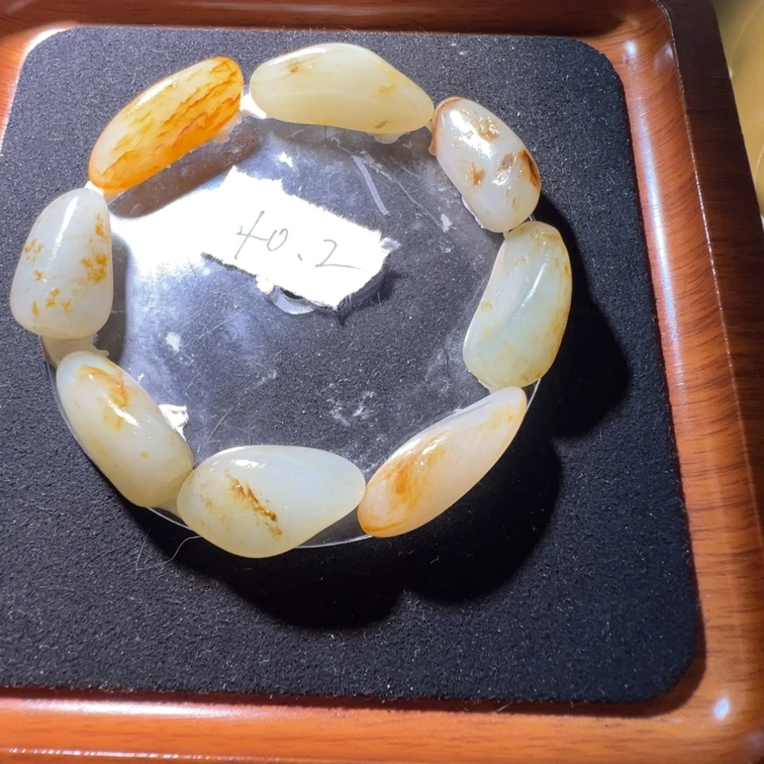 和田玉未镶嵌手串
