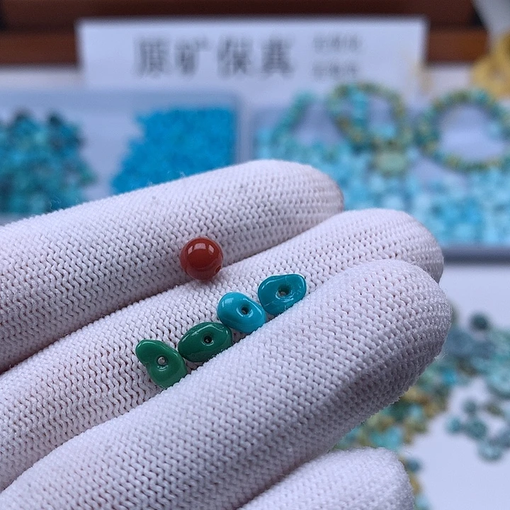 南红玛瑙未镶嵌珠宝奇石