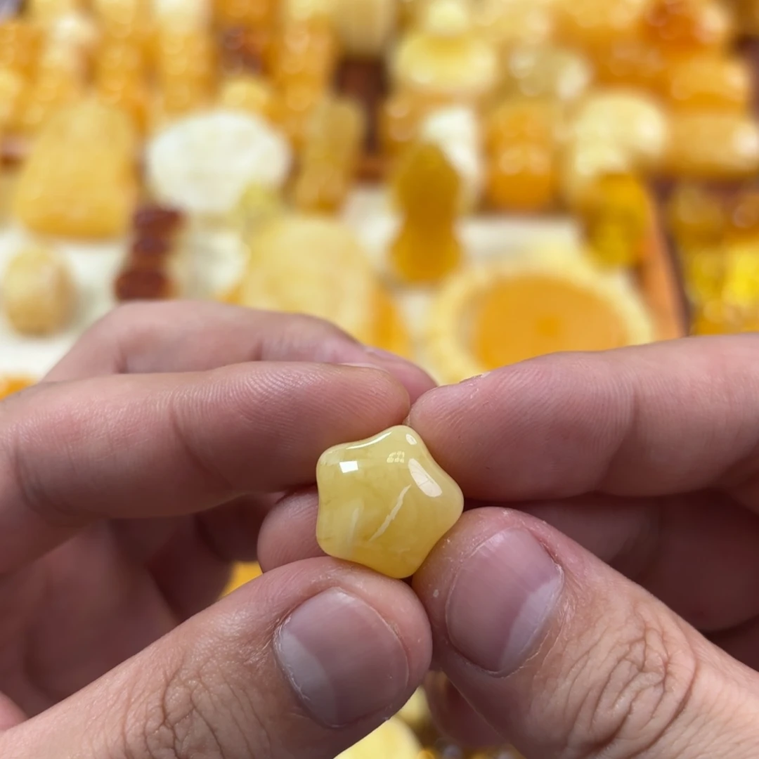 蜜蜡未镶嵌裸石星星