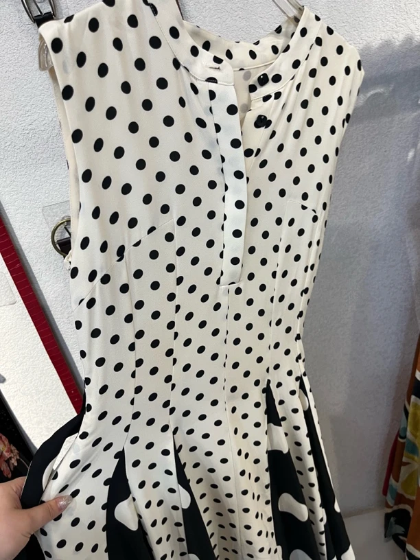 新款时尚印花无袖连衣裙