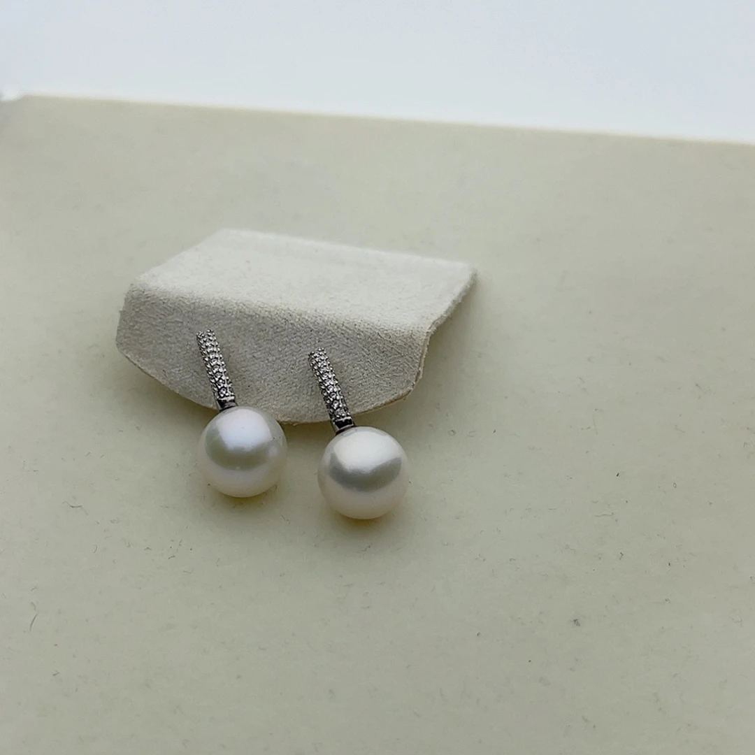 银S925镶嵌淡水珍珠耳饰