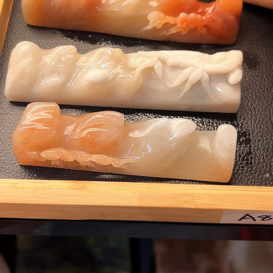 寿山石印石岁寒三友真吃笔架寿山石雕刻